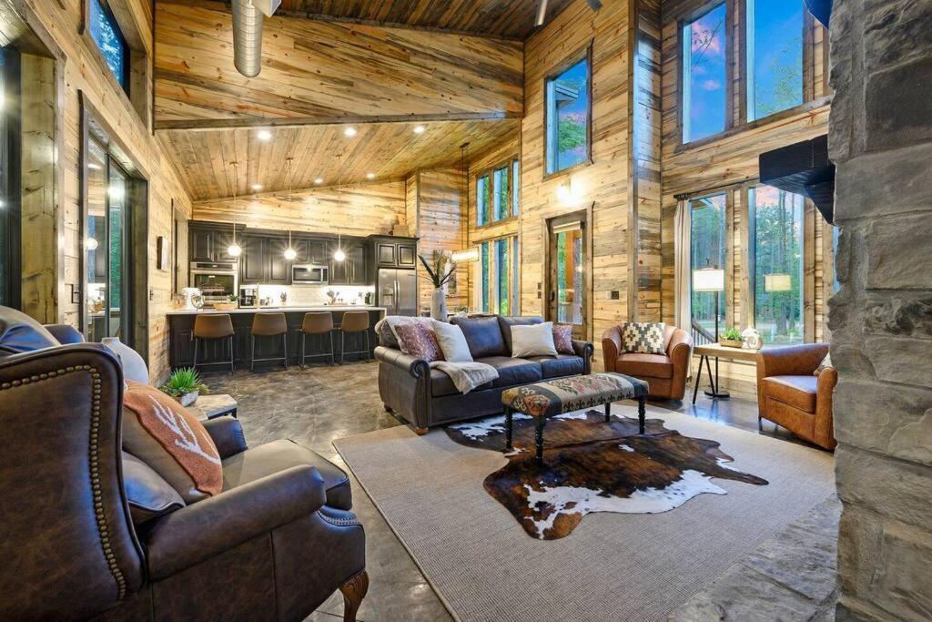 Ember Skye Cabin - 2 Bdr & Bunk Nook/2.5 Bath Broken Bow Buitenkant foto