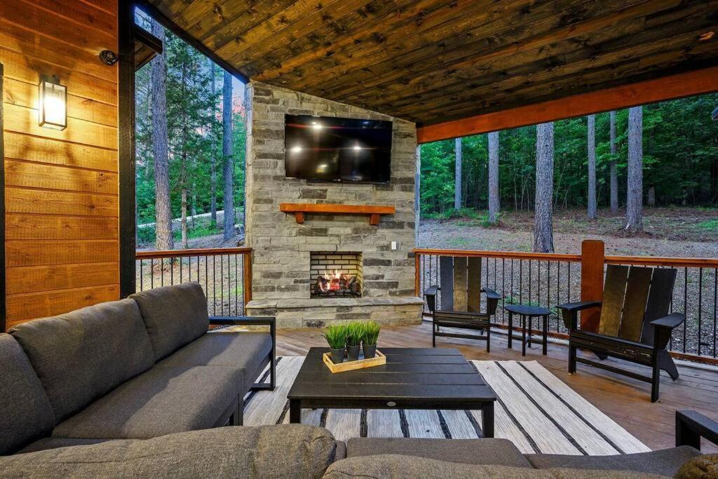 Ember Skye Cabin - 2 Bdr & Bunk Nook/2.5 Bath Broken Bow Buitenkant foto