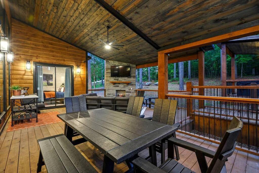 Ember Skye Cabin - 2 Bdr & Bunk Nook/2.5 Bath Broken Bow Buitenkant foto